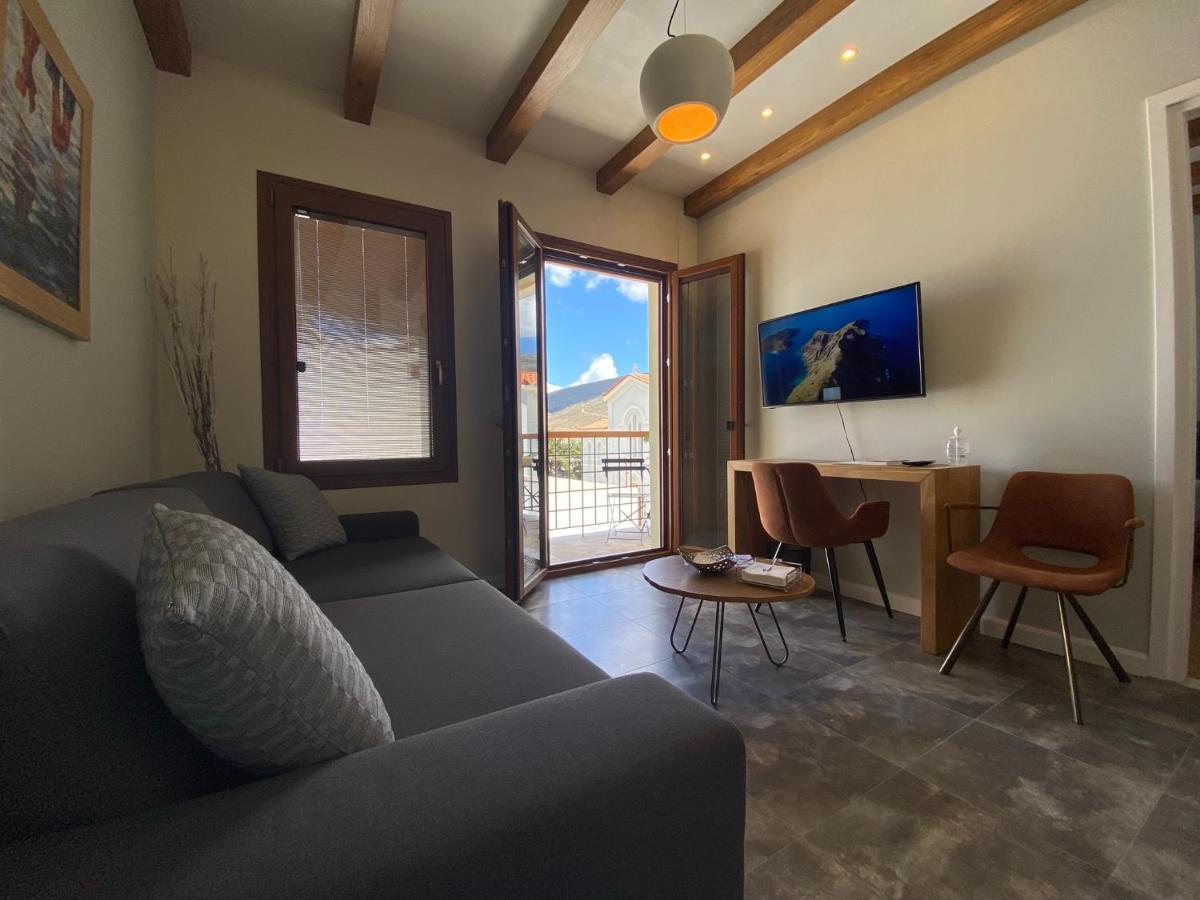 Andros 4 All Seasons Villas & Suites Ormos  Exterior photo