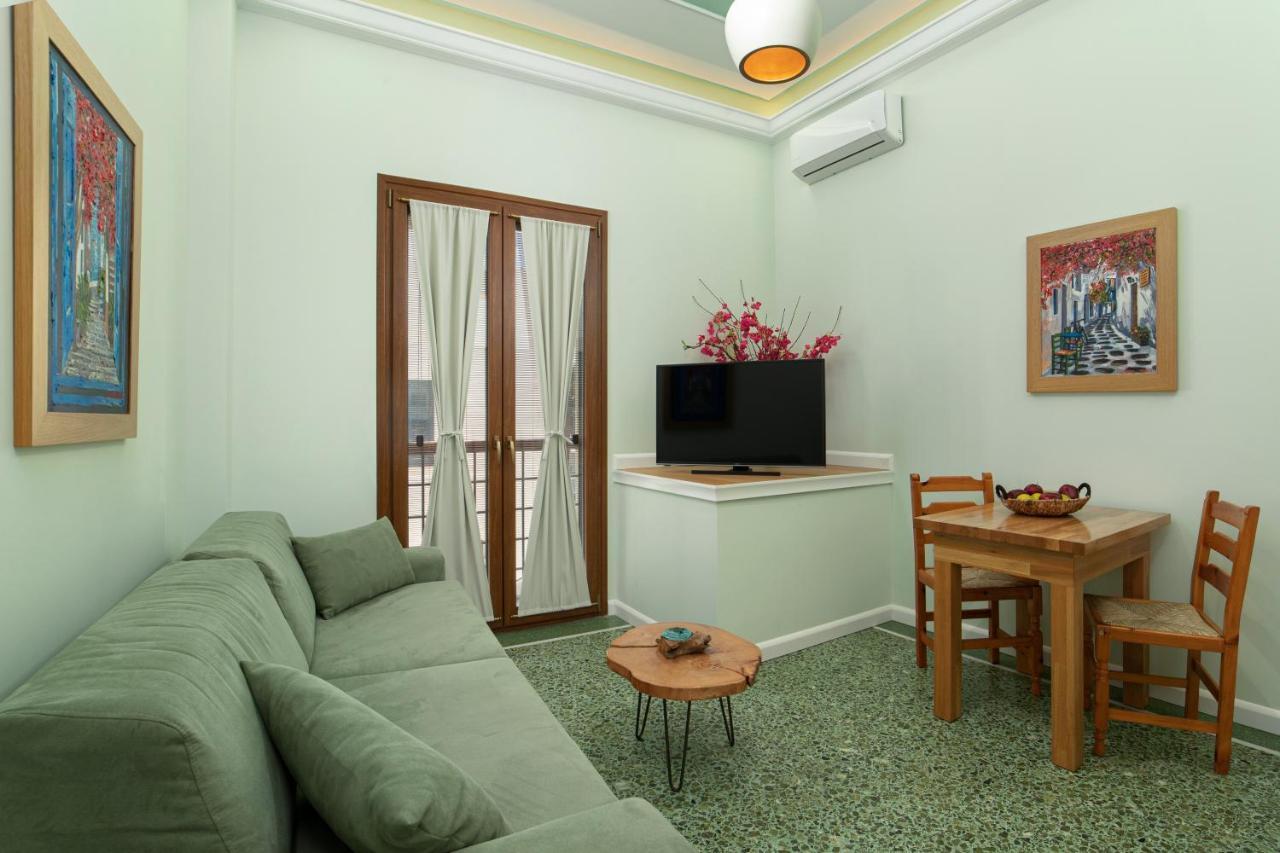 Andros 4 All Seasons Villas & Suites Ormos  Exterior photo